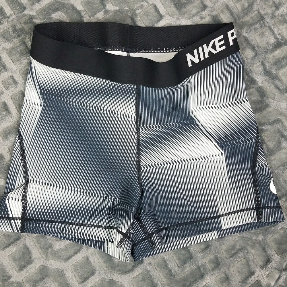 Nike Pro Dri-fit Black/White
